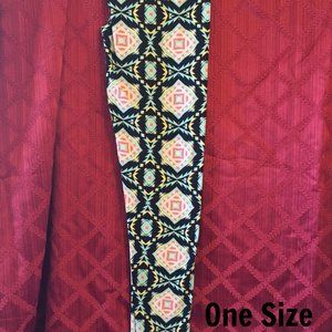 Lularoe One Size Fits Most Soft Leggings